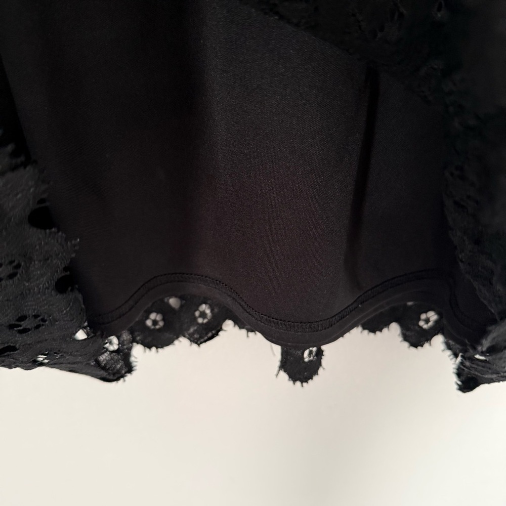 Lulu's Elegant Black Lace full sleeve Dress size S - Picture 9 of 11
